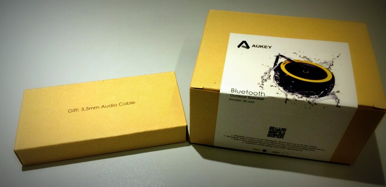 Aukey SK-M4 Bluetooth Speaker (1)